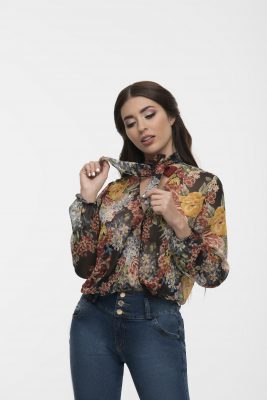 BLUSA MANGA LARGA DE LAZO